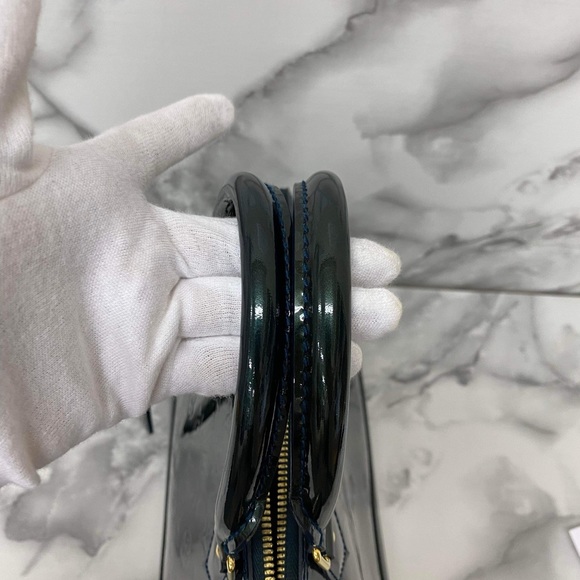 Louis Vuitton Alma Vernis Pm - Picture 5 of 11